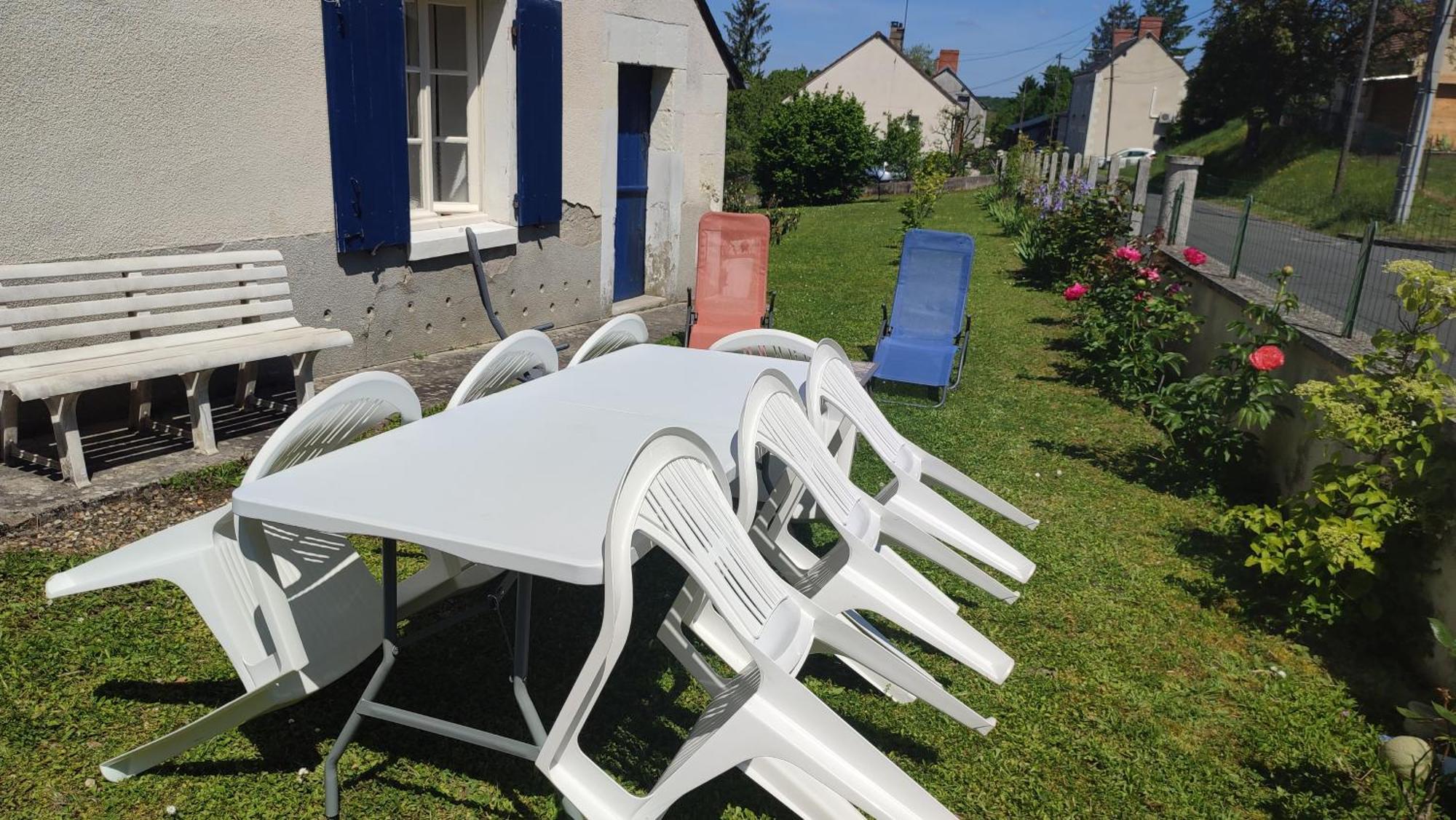 Maison Plain Pied, 2 Chambres, Longere Typique , Fraiche, Dans Bourg Avec Tous Commerces Luçay-le-Mâle 외부 사진