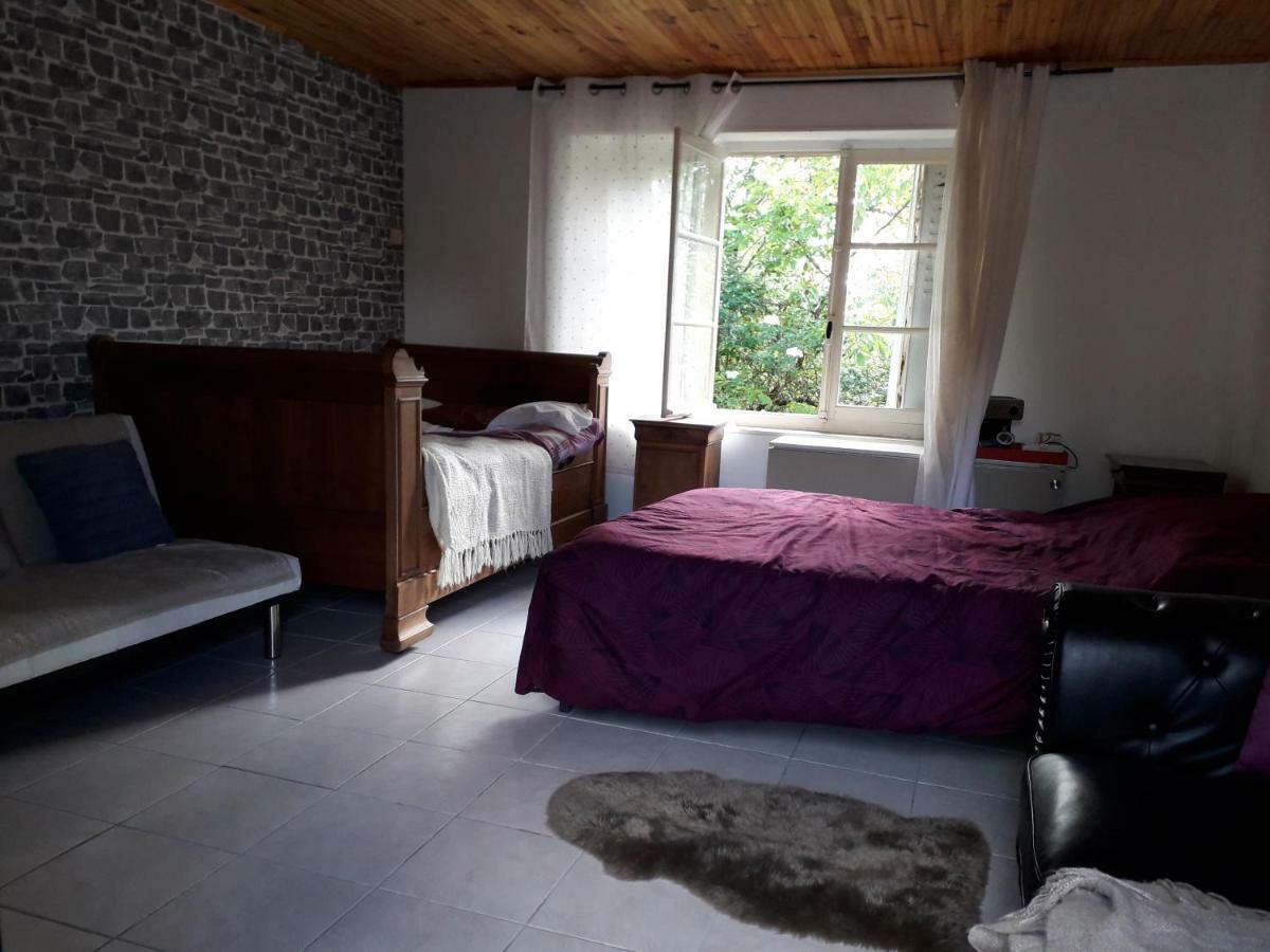 Maison Plain Pied, 2 Chambres, Longere Typique , Fraiche, Dans Bourg Avec Tous Commerces Luçay-le-Mâle 외부 사진